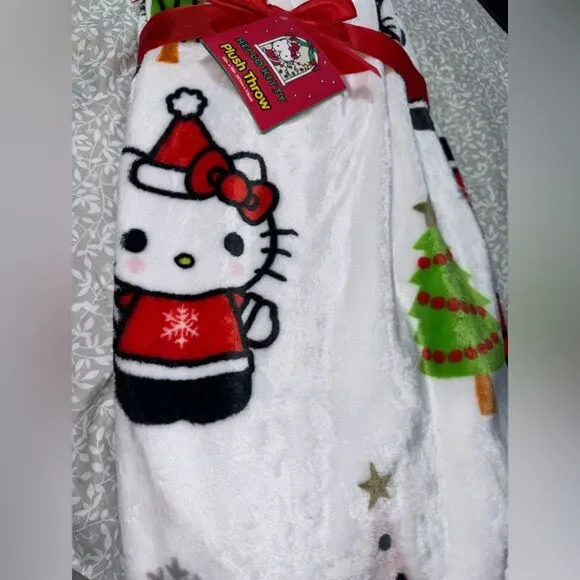 Hello Kitty Christmas blanket 50x70 in throw
